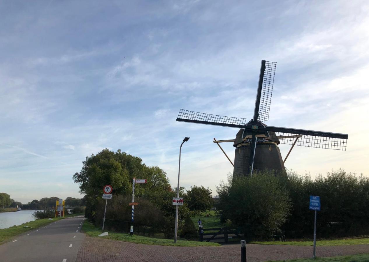 Villa Antonius Amsterdam آوديركيرك آن دي آمستيل المظهر الخارجي الصورة